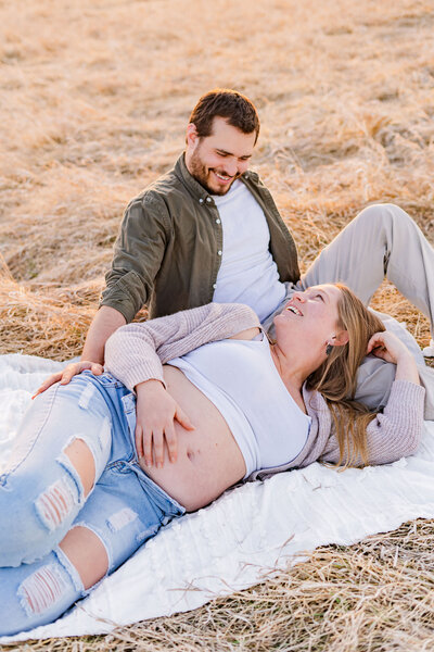 eau claire maternity photography session field