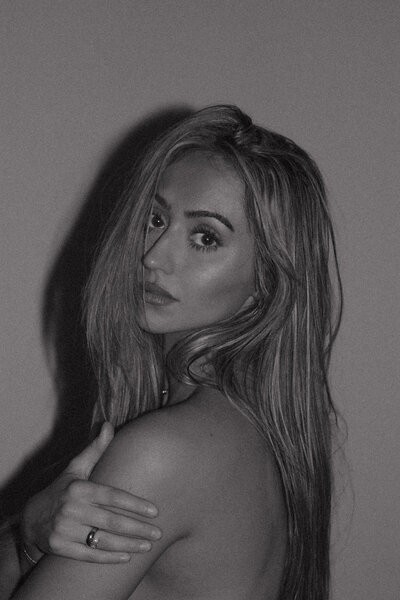 Emma-2