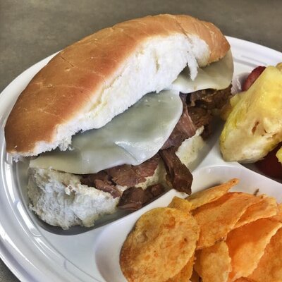 Slow Cooker French Dip Sandwiche with chips