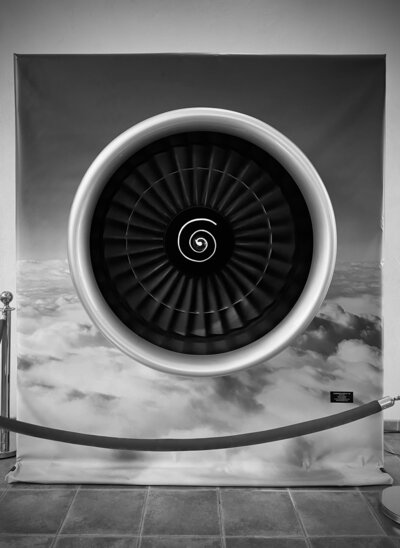 VTC pour vos transferts aux aéroports et gares à Toulon dans le Var et proximité