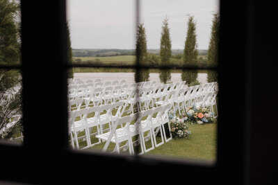 Captivate your love story with Cassie Beth Photography, your trusted wedding photographer in Iowa. Immerse yourself in a world of elegance and creativity as Cassie captures each moment with artistic brilliance. Seamlessly navigate wedding photographer costs and experience the perfect fusion of photography and videography.
