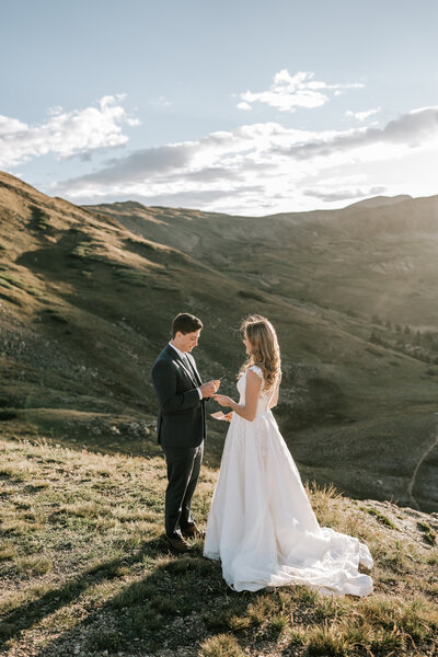 elopement couple at loveland pass in colorado