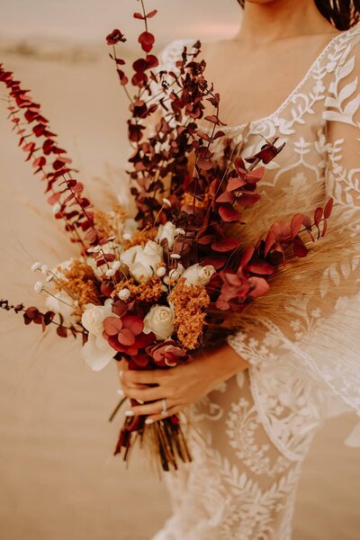 utah-elopement-dried-flower-bouquet