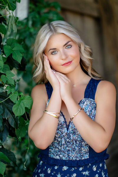 Kansas City Senior Pictures at Farm