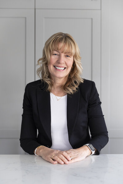 portrait of Jennifer Field