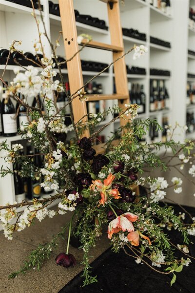 Styled shoot at Viaggio Wine Bar with baroque wedding inspiration
