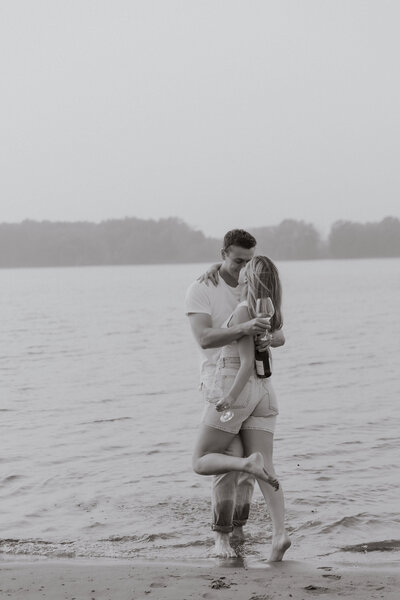 beach engagement photos ottawa