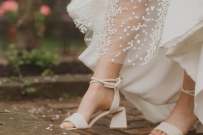 Bridal-Heels-Garden-Steps
