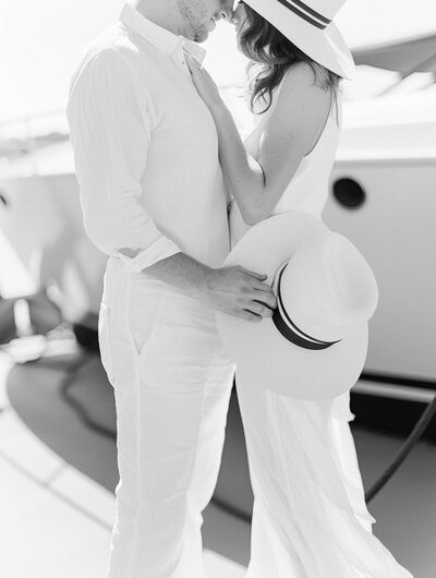 bride and groom boat photos