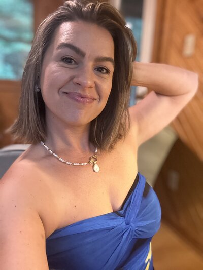 The Ashventure Selfie Fashion