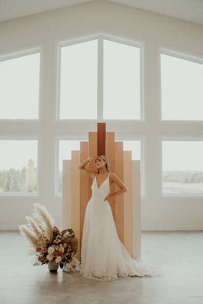 Boho meets retro at Tin Roof Event Centre, a modern wedding venue in Lacombe, Alberta, featured on the Brontë Bride Blog.