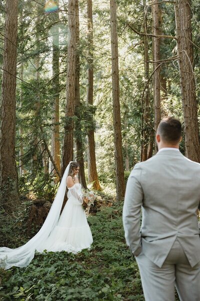 Bride and groom forrest wedding photography