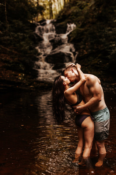 Olivia_Eoghan_Engagement_Session_Blog_9.20.18-75