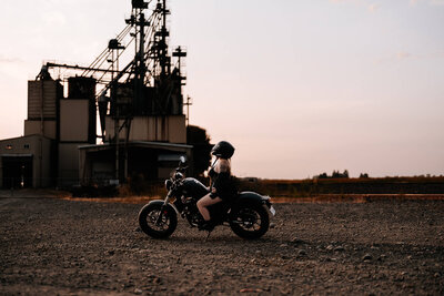 Motorcycle Boudoir, Sexy Motorcycle Photos, Boudoir Motorcycle Photography, Motorcycle Boudoir Photographer, Local Motorcycle Photographer, Badass Boudoir Photography, Edgy Boudoir Photos, Edgy Boudoir Photo Ideas,