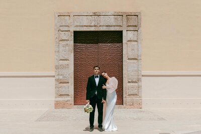 bride & bridesmaid