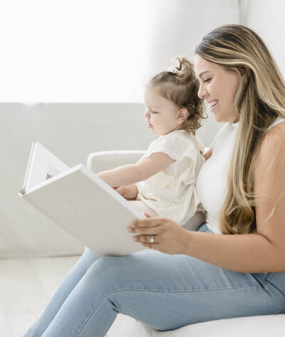 familylookingatalbum