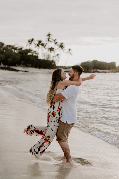hawaii-proposal-engagement-boho-photographer-82