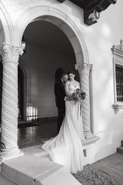 A flawlessly executed colorful wedding by Watters & Co. Events—blending vibrant florals, high-end design, and an unforgettable guest experience at The Powel Crosley Estate in Sarasota, Florida.