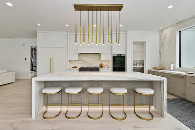 Luxury kitchen design by Idaho Luxury Custom Home builder Thompson Homes