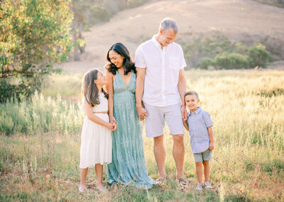 Gorgeous family photograph from Encinitas Photographer Tristan Quigley at the San Elijo Lagoon