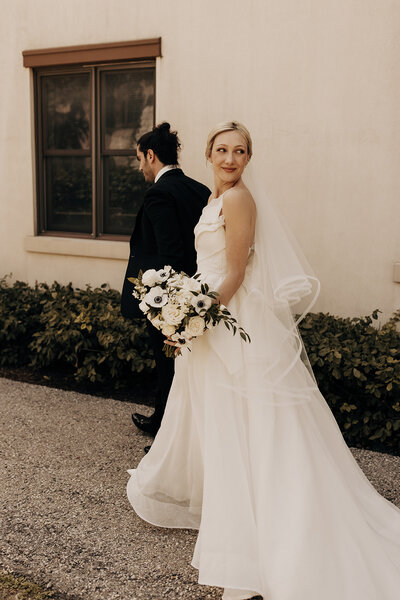 bride and groom wedding portraits outside