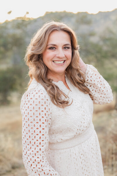 woman sitting on table