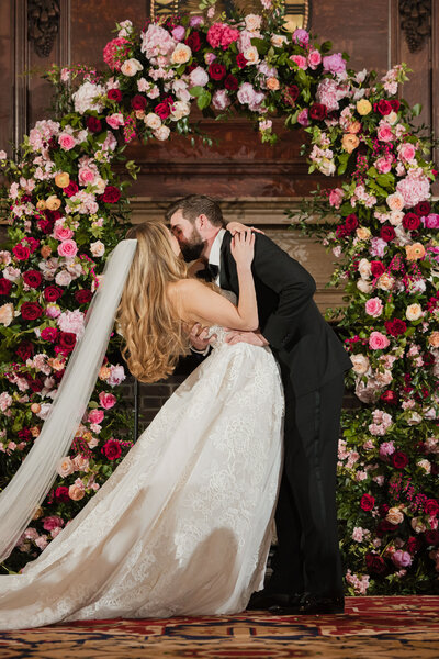 philadelphia-union-league-luxury-wedding-46