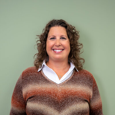female therapist headshot