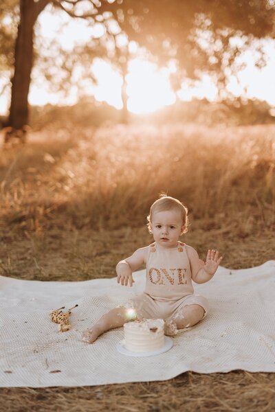 Ella-hackleton-perth-milestone-sitter-cakesmash-photographer-11