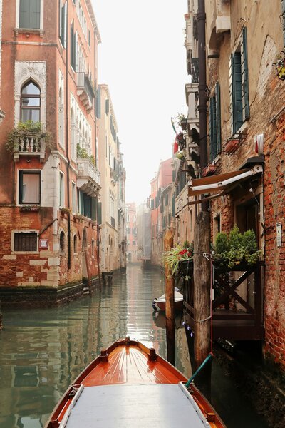 gondola in venice italy away to italy trip planning