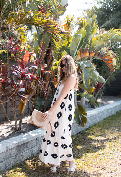 Sharing my outfits and style finds.