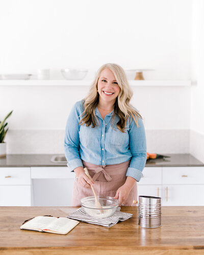 Dallas Brand Photography for Creatives | Laylee Emadi | Catie Ann Baking | Brand Mini Session 14