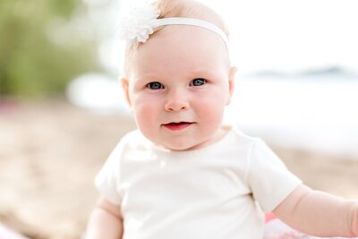 lake-minnetonka-baby-sand-family-pictures-excelsior-beach-Minnesota_0001