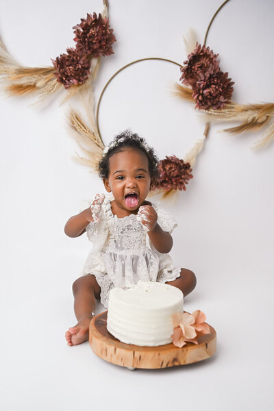 First birthday cake smash session