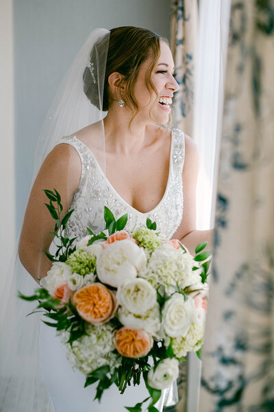 bella-luce-by-michelle-andrea-new-england-photographer-wedding-pinet-family-getting-ready-173