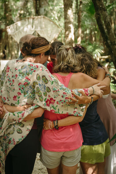 Kelly Howard works with those grieving for healing with coaching, shamanic ritual and professional practices