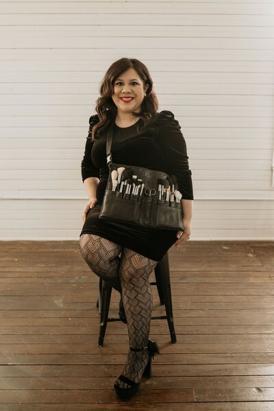 A skilled Houston makeup artist at Muse, ready to craf bridal looks for Houston weddings in Houston, TX.