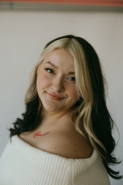 Photographer brand photo in a studio