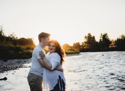 Oregon engagement session with Stunning Portrait Photography