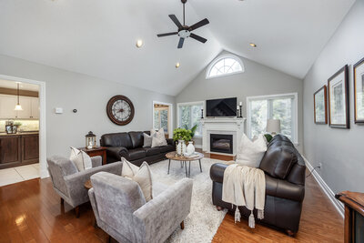 24 Worthington living (2)