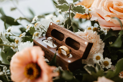 Wedding ceremony florals by Lindsay Wood Florals