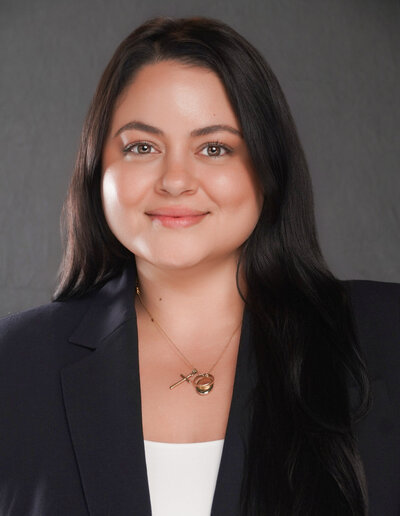 Get a professional individual business headshots that makes a lasting impression. Perfect for LinkedIn, corporate profiles, and branding.