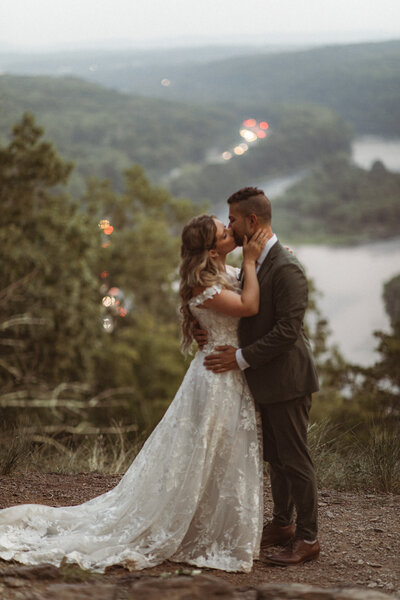New Jersey elopement photographer capturing the scenic backdrop.