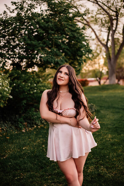 girl's senior session in Albuquerque NM