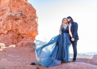 Arches National Park Elopement - Joshua and Inez Photography - Utah Adventure  Photography
