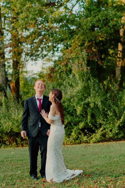 Couple holding hands at sunset engagement photoshoot in Nelson Atkins Museum