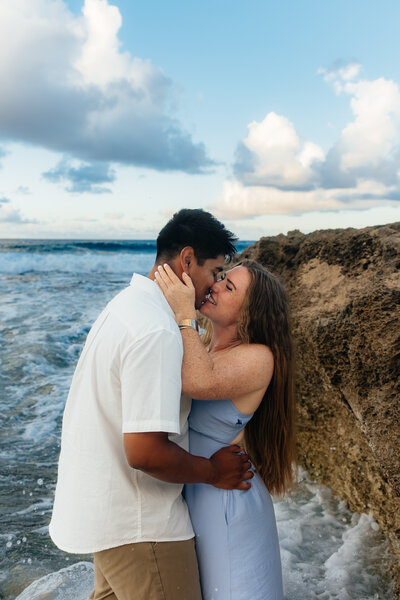 True-to-color couples session on a Hawaii beach by Lexi Rae Photo