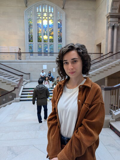 Photo of Amanda Feltz at the Field Museum in Chicago