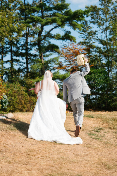 Lakeview Inn wedding photography with soft natural light and intimate storytelling.