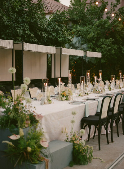 Contemporary table design concept at Sands Hotel by Pilar Floral
